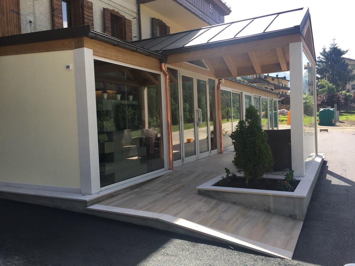Albergo Ristorante Cacciatori Auronzo di Cadore Exterior photo